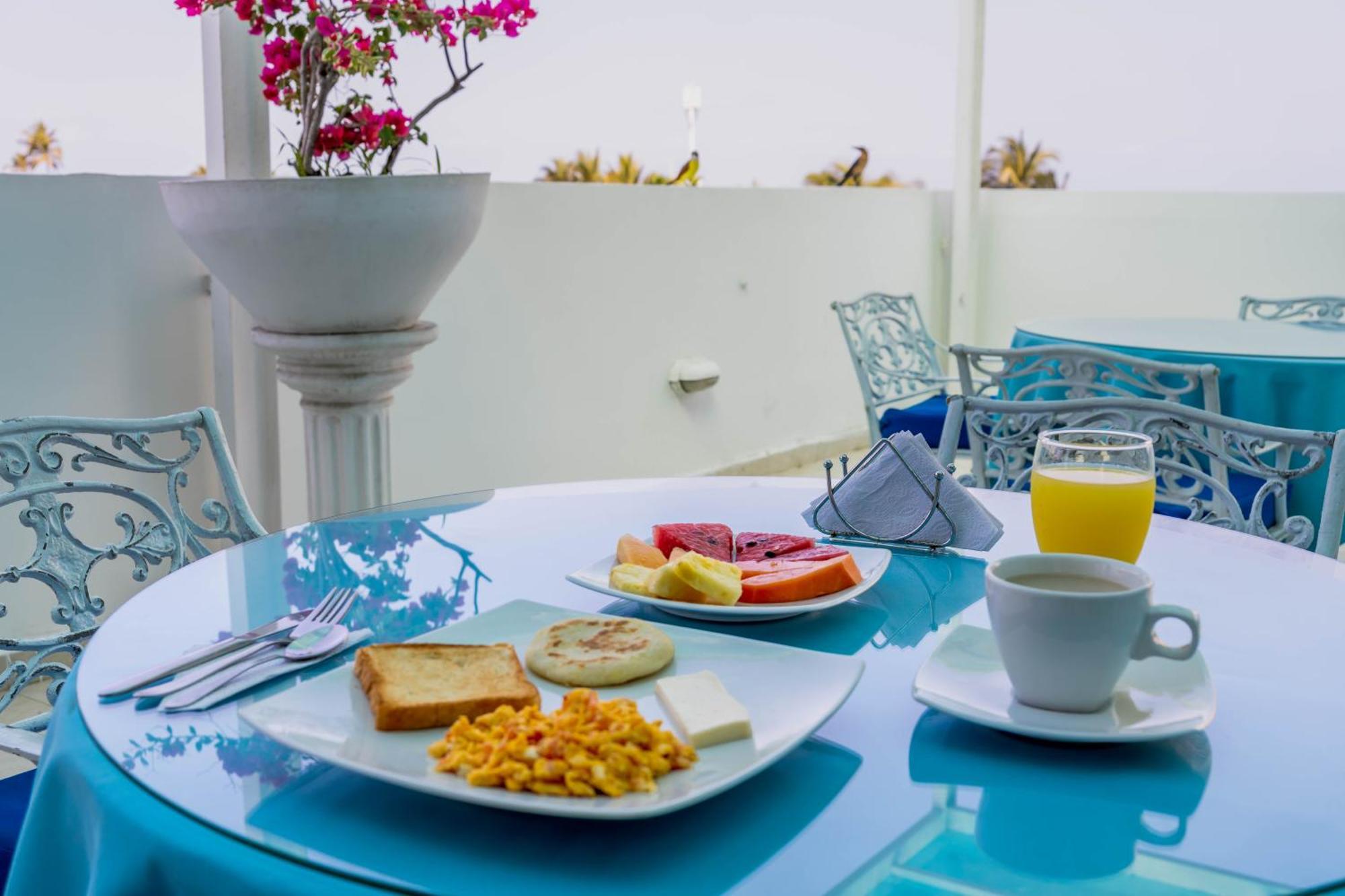 Hotel Coral Reef Cartagena エクステリア 写真